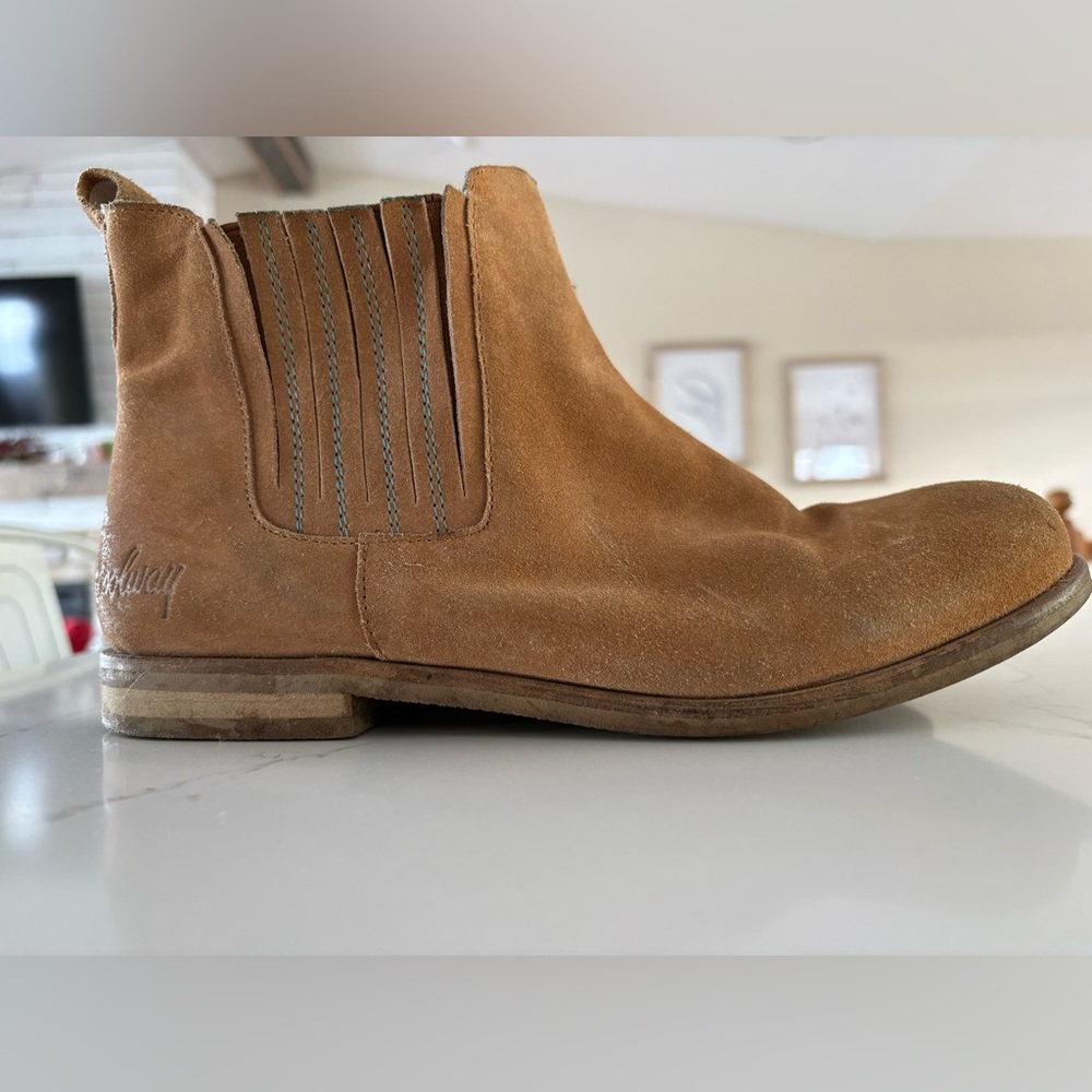Coolway women’s boot size 40/9.5